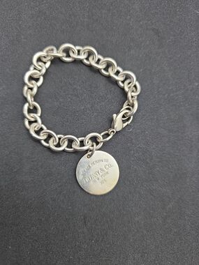 Tiffany & Co. Silver Round Tag Link Bracelet - Sterling 925